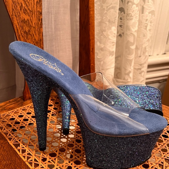 6” Pleaser blue sequin heel. Size 12. - Picture 2 of 3